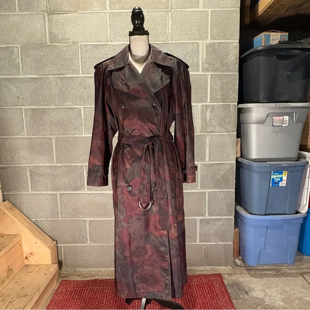 Vintage Degrees trench coat. - Picture 2 of 15